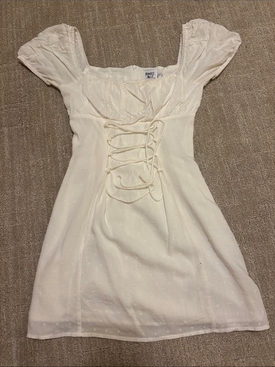 Princess Polly Dresses & Skirts - Princess Polly Cream Lace-Up Puff Sleeve Mini Dress